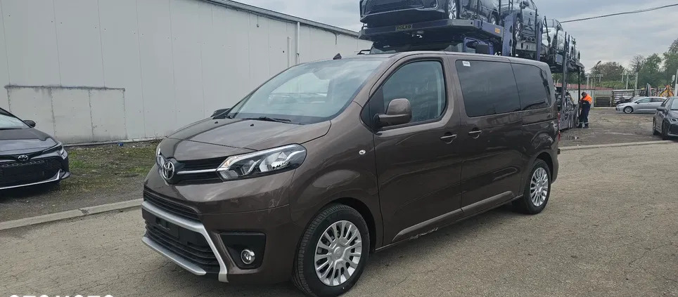 toyota proace verso małopolskie Toyota Proace Verso cena 199254 przebieg: 2, rok produkcji 2024 z Mrocza